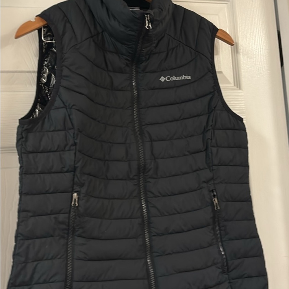 Columbia Women's Dark Gray Puffer Vest